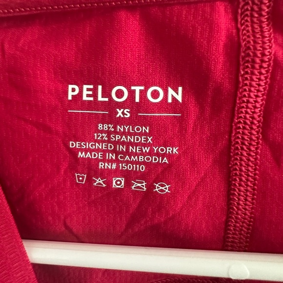Peloton Raspberry Pink Sleeveless Workout Tank Top Size Extra Small Women’s - Picture 6 of 6